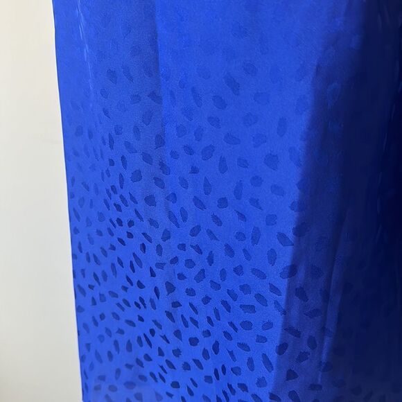 Ann Taylor sz S cobalt blue tone on tone animal print long sleeve blouse - Picture 4 of 8